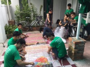 Les artisans handicapés du vietnam